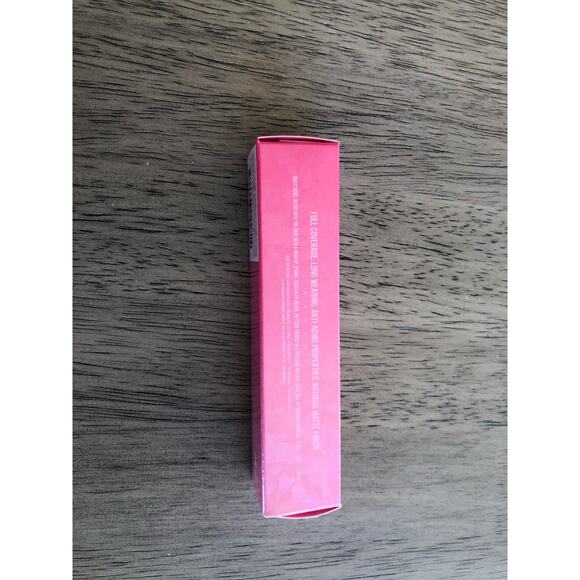 Jeffree Star Magic Concealer in C3.5 - Picture 3 of 9